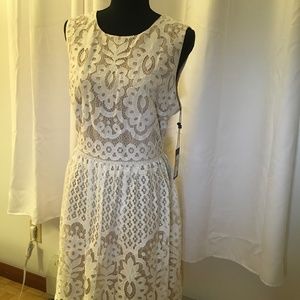 NWT- Beautiful Tommy Hilfiger dress size 14, Ivory